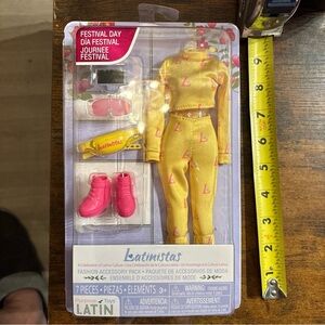 Latinistas Fashion Accessory Pack - Yellow and Pink